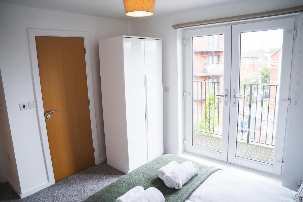 City Centre 2-Bed - New - Free Wi-Fi - Central マンチェスター エクステリア 写真